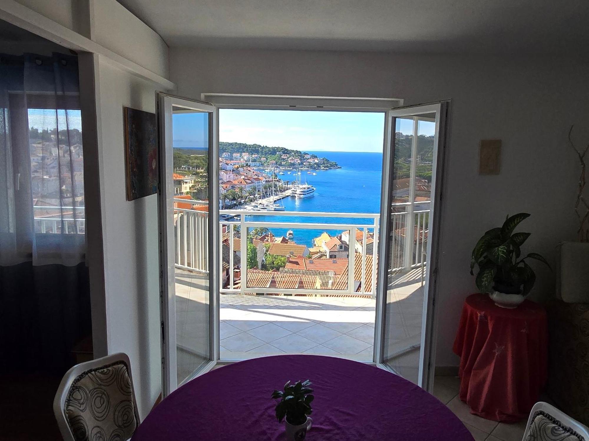 Apartments Bocin Rosso Хвар Экстерьер фото