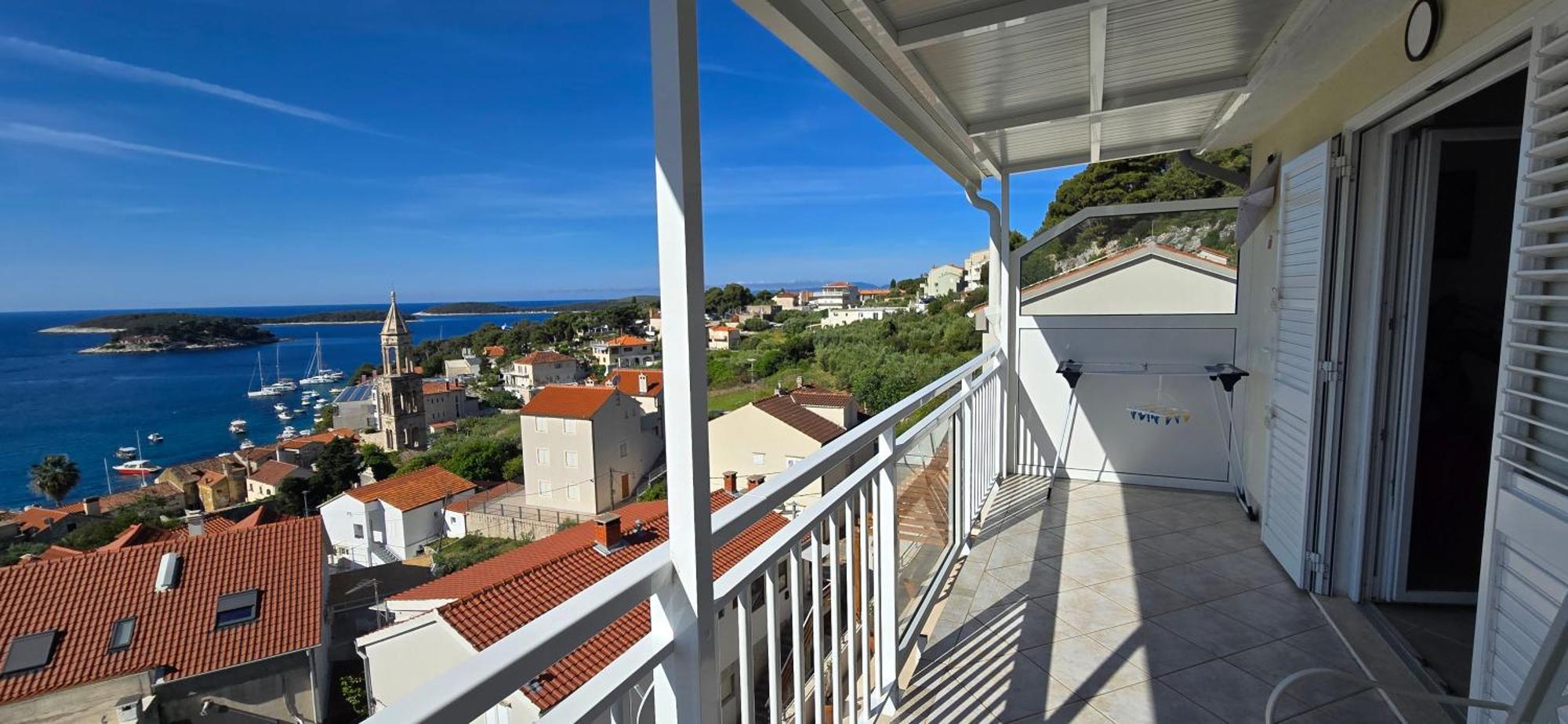 Apartments Bocin Rosso Хвар Экстерьер фото