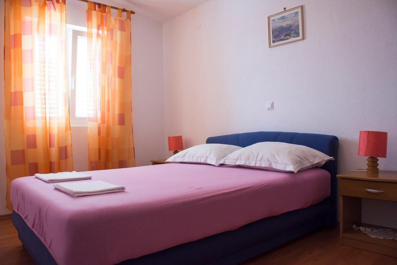 Apartments Bocin Rosso Хвар Экстерьер фото